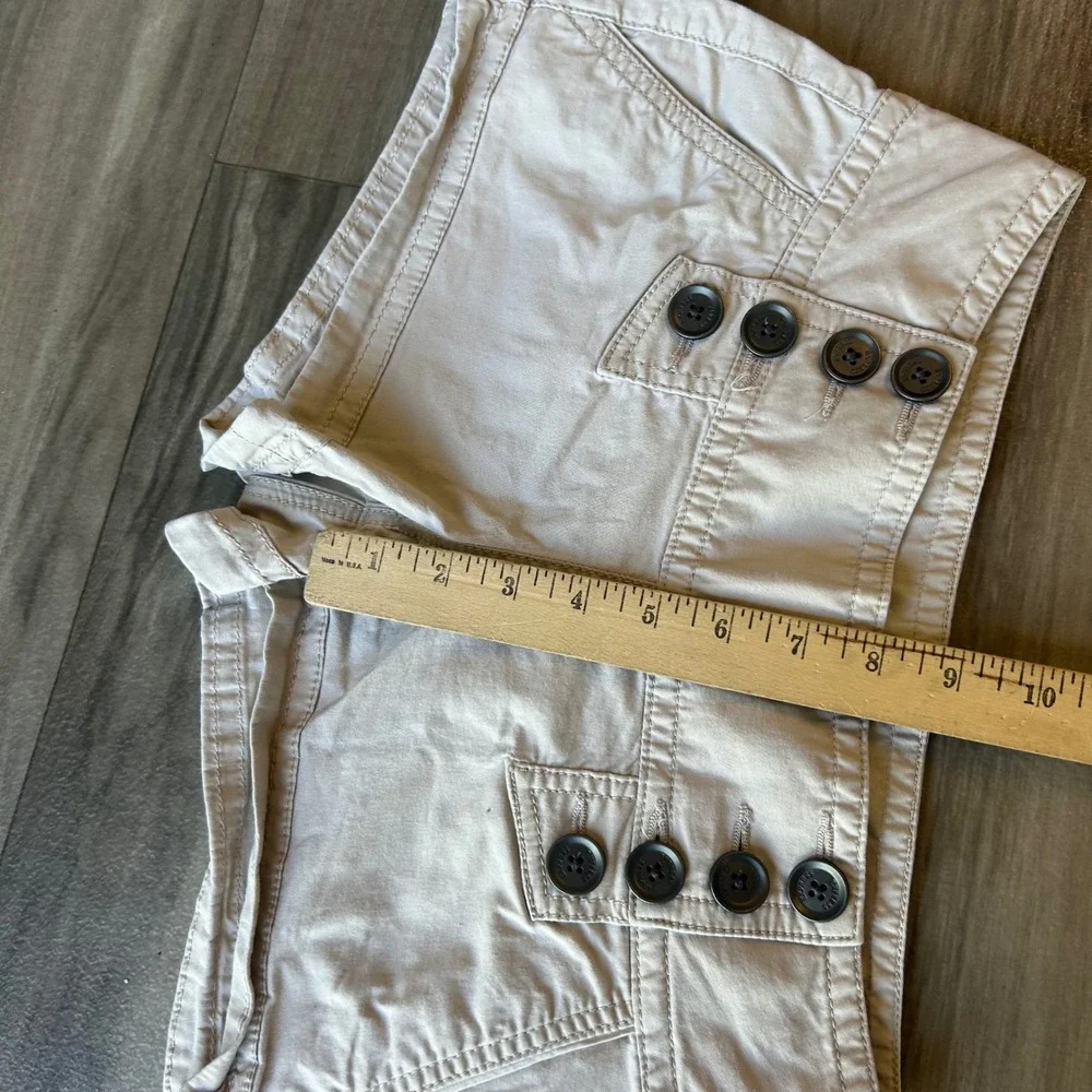 2000's Express Womens Khaki Sailor Mini Shorts Tan Low Rise Button Front Size 0